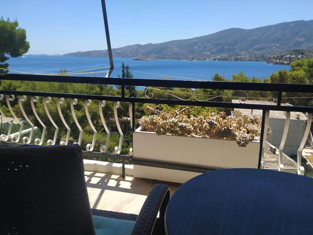 Lions 2 Studios & Apartments, Poros Island. Poros Town Екстериор снимка