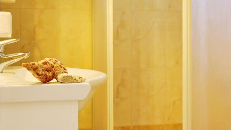 Lions 2 Studios & Apartments, Poros Island. Poros Town Екстериор снимка